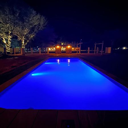 Flying Ostrich Guesthouse & Self-Catering Accommodation 마리엔탈 외부 사진