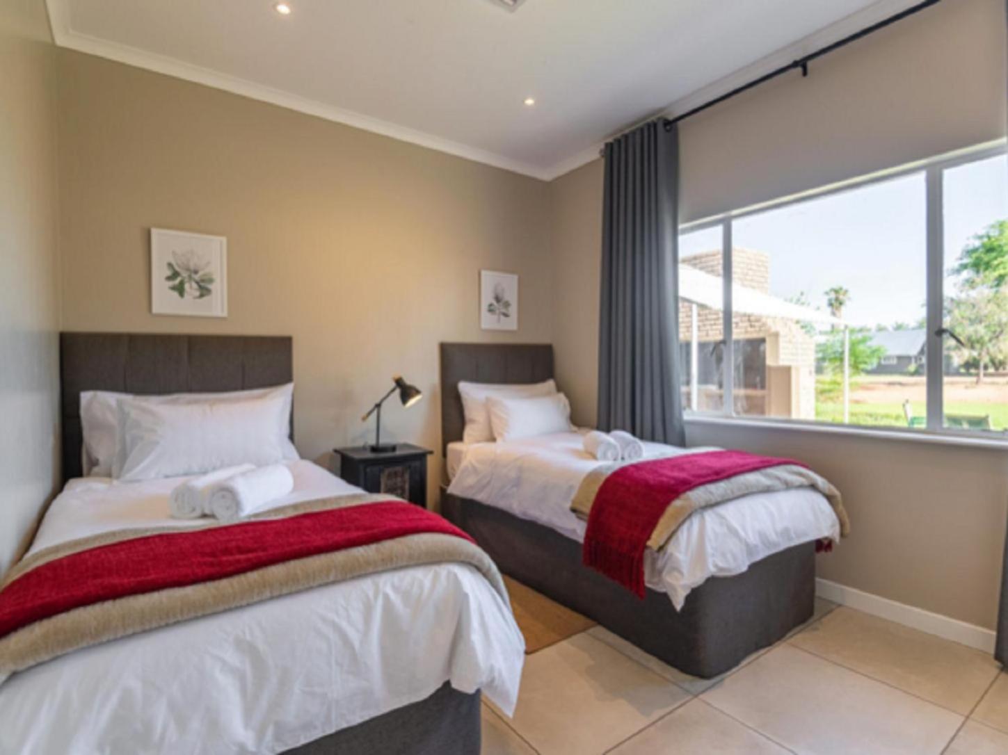 Flying Ostrich Guesthouse & Self-Catering Accommodation 마리엔탈 객실 사진