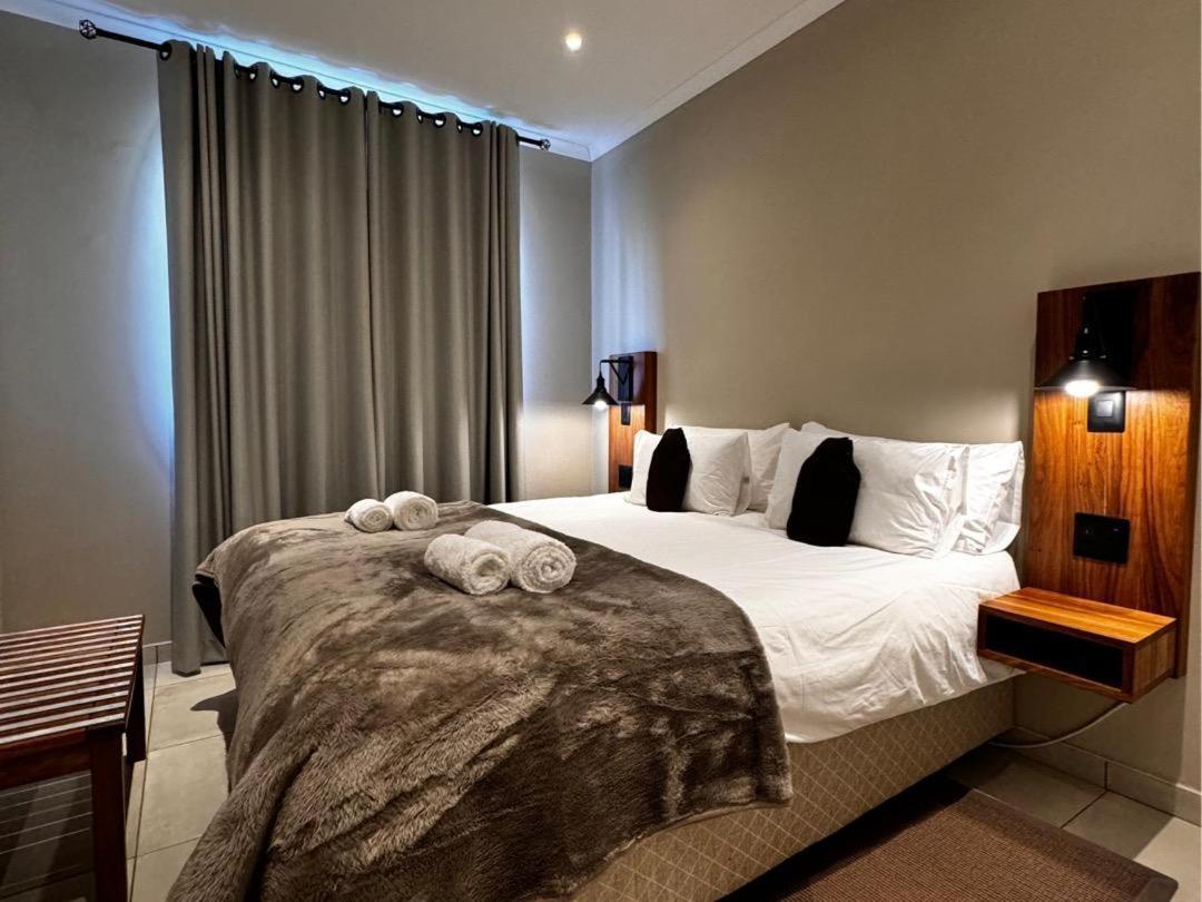 Flying Ostrich Guesthouse & Self-Catering Accommodation 마리엔탈 객실 사진