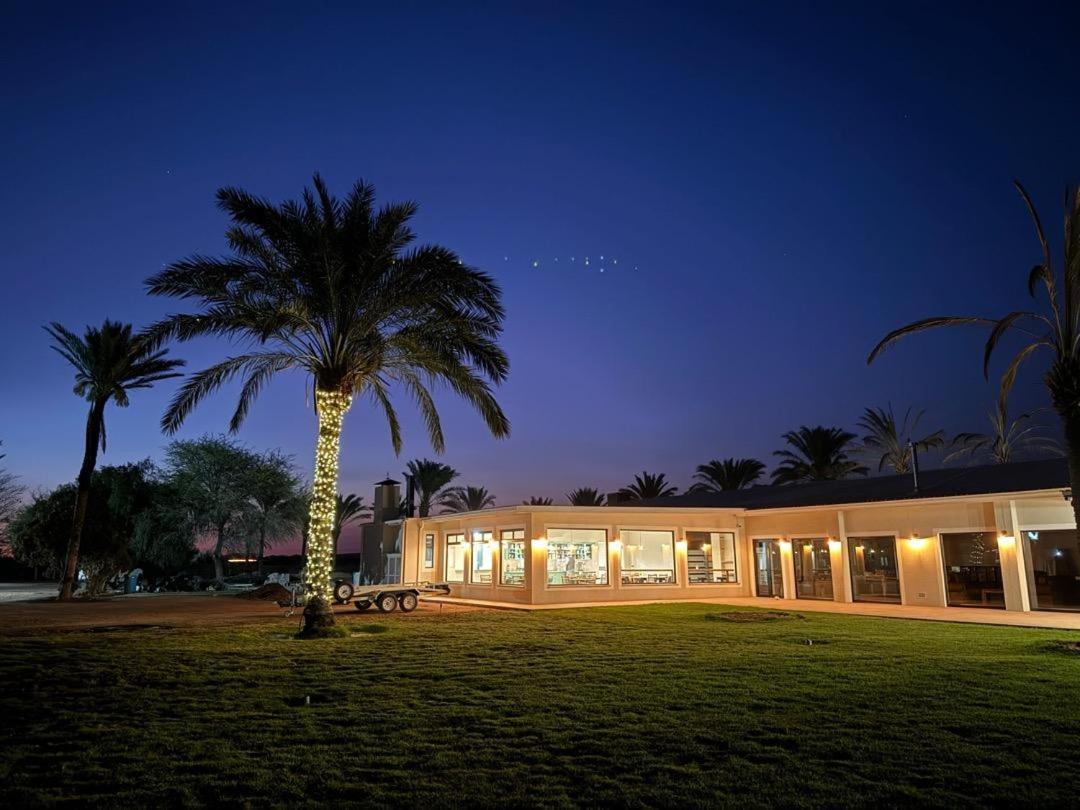 Flying Ostrich Guesthouse & Self-Catering Accommodation 마리엔탈 외부 사진